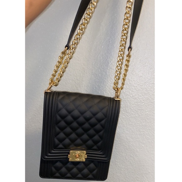 Black crossbody / shoulder bag with gold chain - Picture 3 of 3